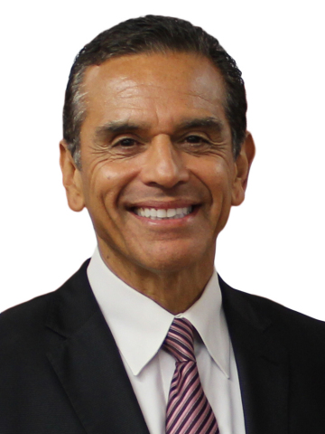 Antonio Villaraigosa joins MedMen's Board of Directors (Photo: Business Wire)