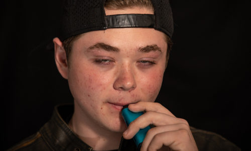 Study: Kids who vape tobacco are more likely to go on to use cannabis